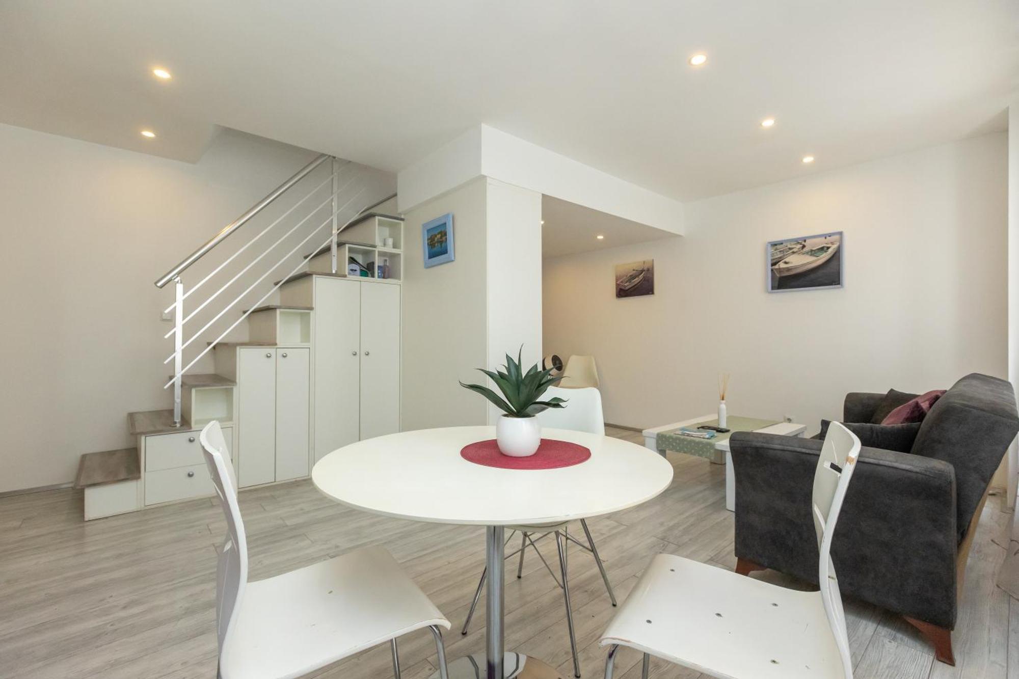 Apartament Alpha Loft 1br In Center